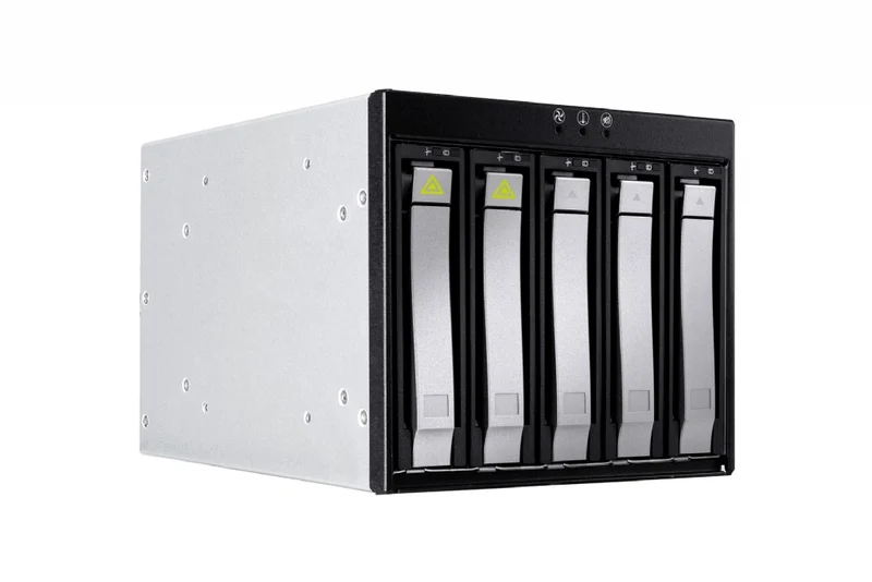 In-Win IW-SK35-07 - 5x 3.5" NVMe/SAS/SATA HDD in 3x 5.25" Bay Hot-Swap Module - OCuLink Connection