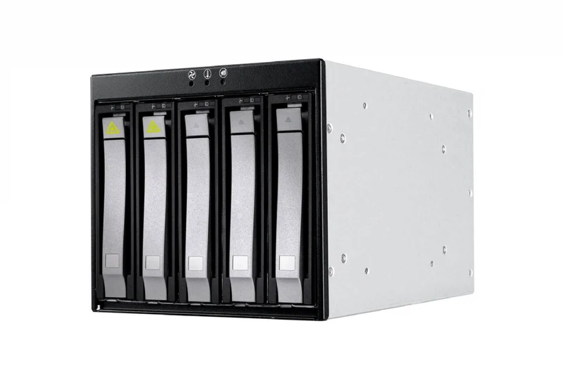 In-Win IW-SK35-07 - 5x 3.5" NVMe/SAS/SATA HDD in 3x 5.25" Bay Hot-Swap Module - OCuLink Connection