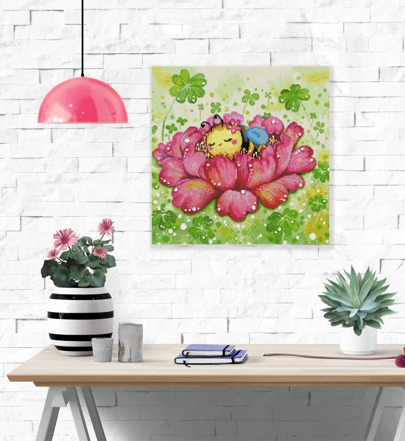 Diamond Painting - Keeley Chan - Sleeping Bee-uty