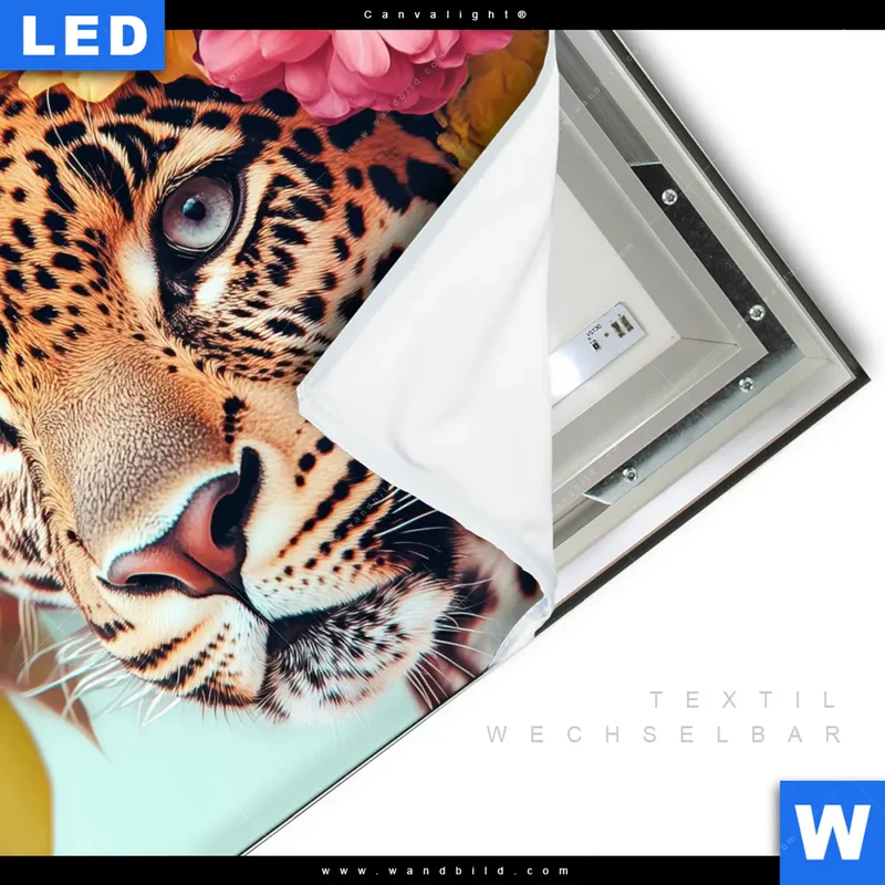 Canvalight® Leuchtbild | Leopard mit Blütenkranz | Quadrat