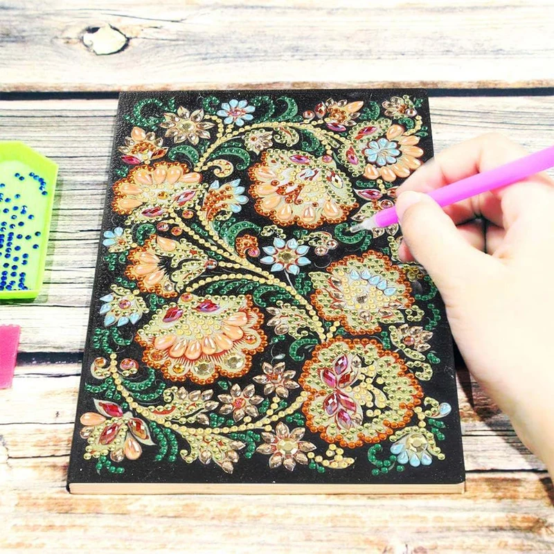 5D Diamond Painting Notizbuch – Goldene Blütenpracht