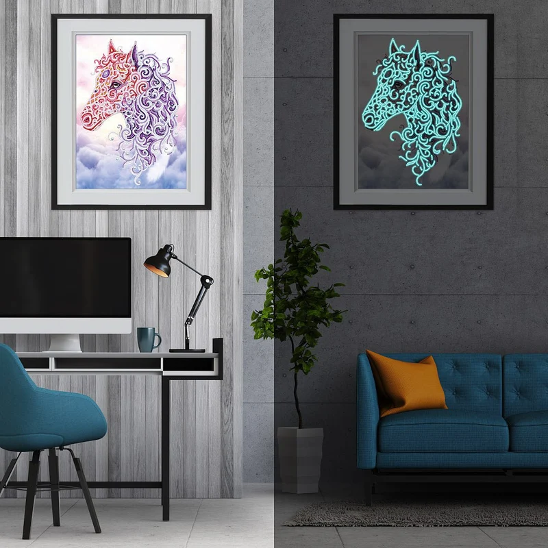Pferdekopf - Glow in the Dark Diamond Painting