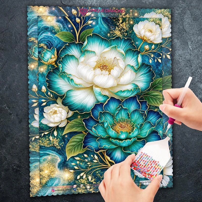 5D Diamond Painting – Emerald Golden Bloom