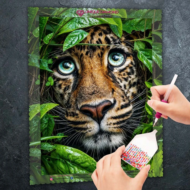 5D Diamond Painting – Blick des Dschungeljägers