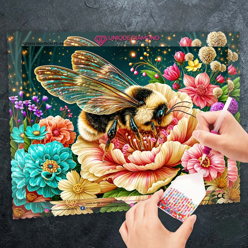 5D Diamond Painting – Summen im Blütenparadies