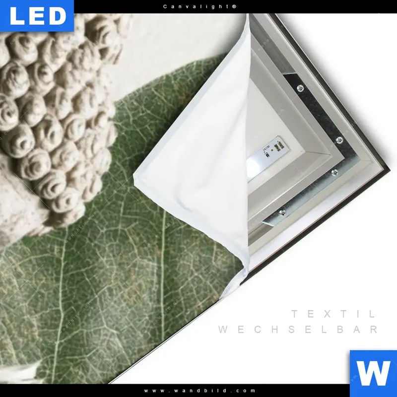 Canvalight® Leuchtbild | Buddha zwischen Lotusblüten | Schmal
