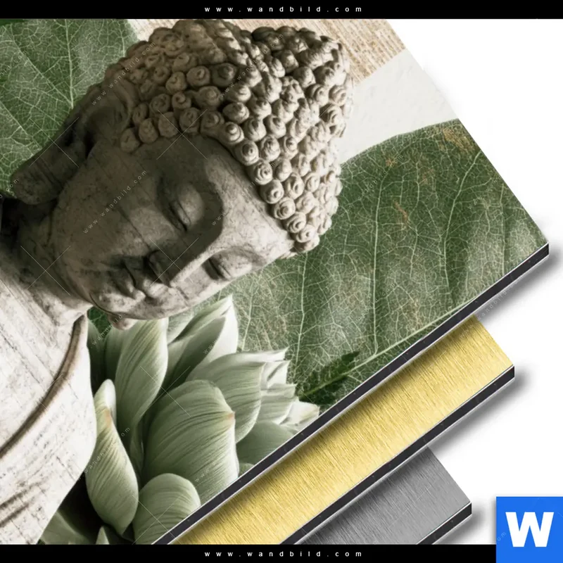 Aluminiumbild gebürstet | Buddha zwischen Lotusblüten | Hochformat