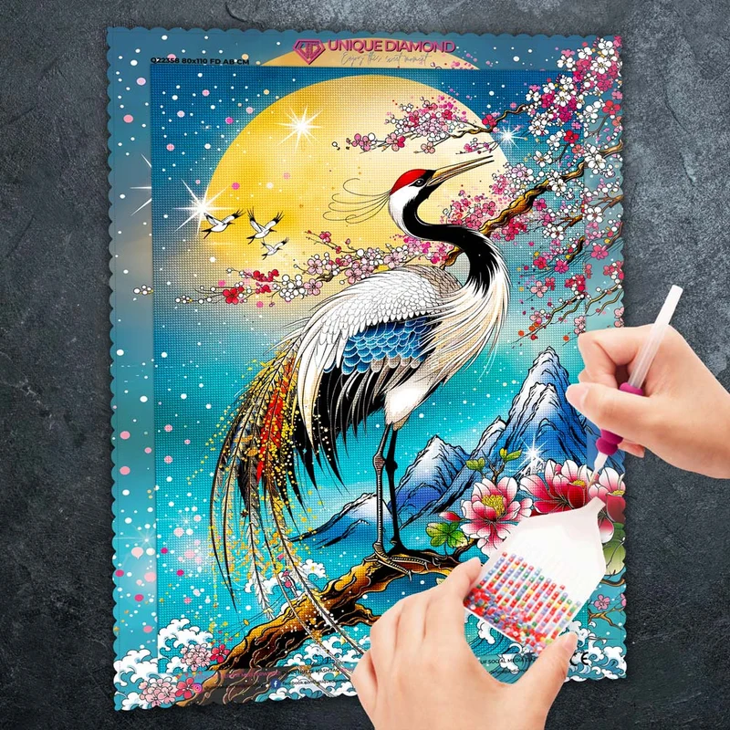 5D Diamond Painting – Mondkranich der Blütenberge
