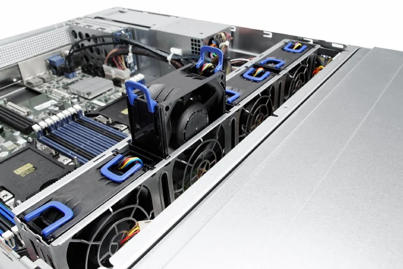 In-Win IW-RS224-07 - 2U Server Chassis with 24x SATA/SAS/NVMe Hot-Swap Bays - Includes 800W CRPS Redundant PSU and Rail Kit