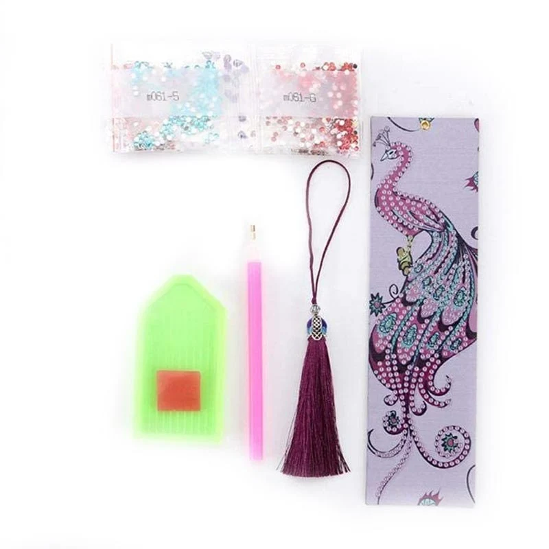 5D Diamond Painting Lesezeichen – Eleganter Pfau in Pink