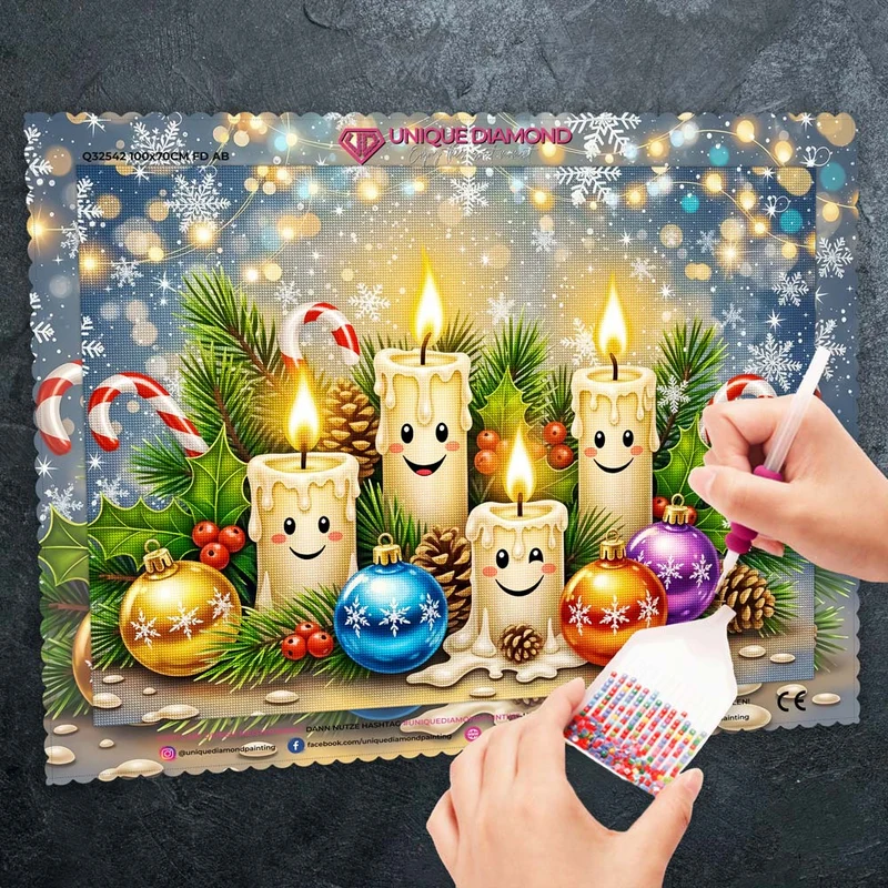 5D Diamond Painting – Lächelnde Weihnachtskerzen & Kugelzauber