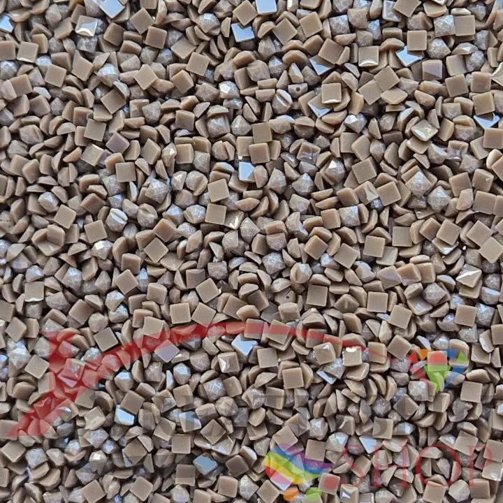 DMC 3863 Mocha Beige MED - eckige Steine - Fairy Dust - Diamond Painting