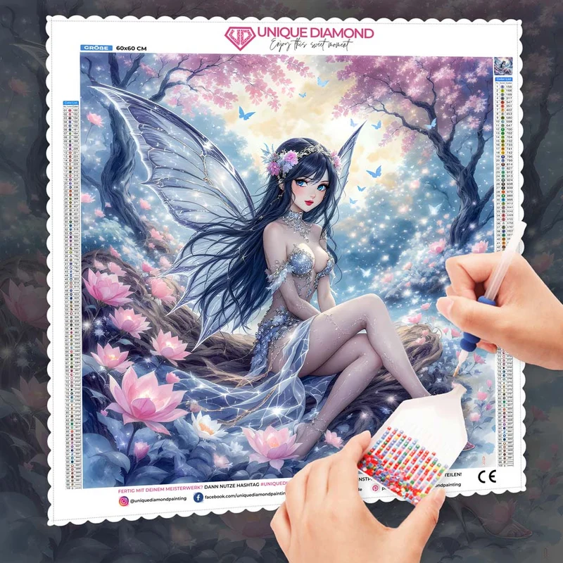 5D Diamond Painting – Elfenlicht Lyra im Kirschblütenhain
