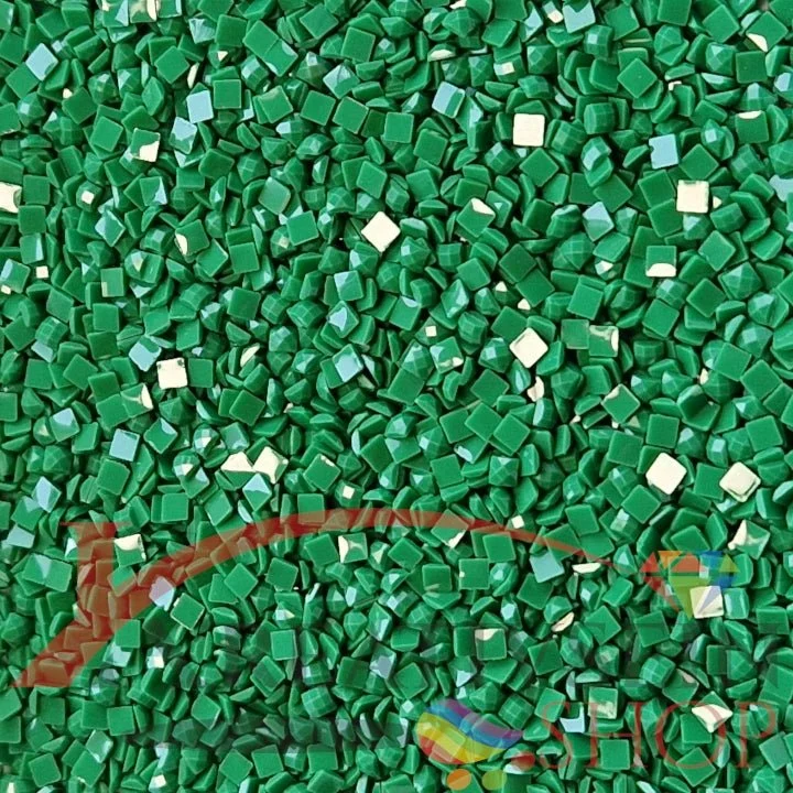 DMC 910 Emerald Green DK - eckige Steine - Diamond Painting
