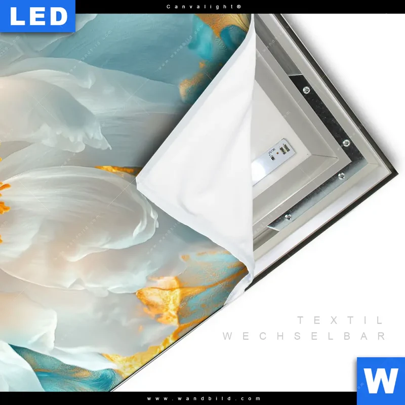 Canvalight® Leuchtbild | Blüte im goldenen Licht | Hochformat
