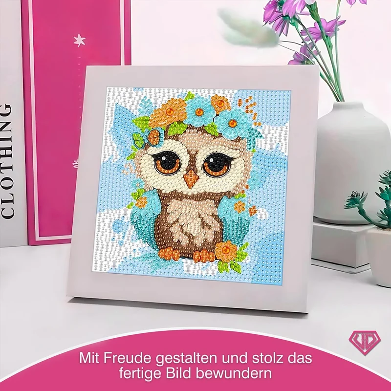 5D Diamond Painting Eulchen Livia im Blütenzauber mit Strasssteinchen