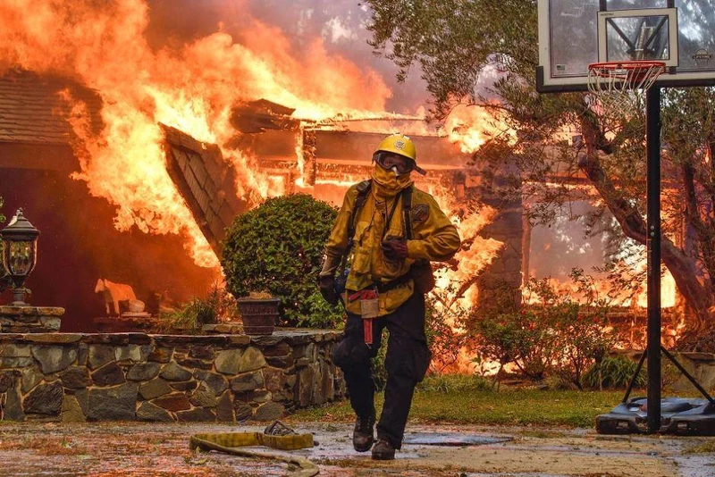 Fireman Firefighter PIX-1233