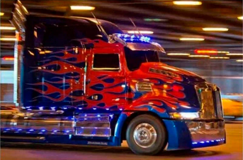 Red Truck PIX-473