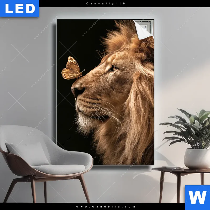 Canvalight® Leuchtbild | Löwe & Schmetterling | Hochformat