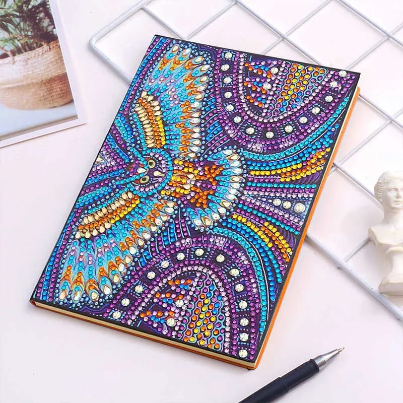 Diamond Painting Notizbuch – Eule der Nacht in Edelsteinfarben