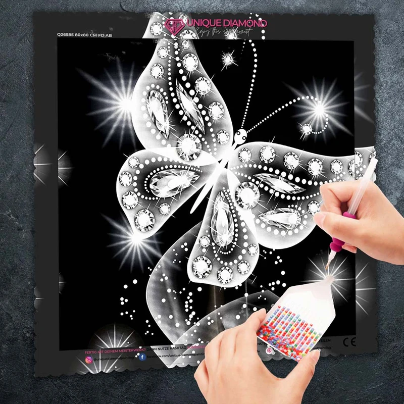 5D Diamond Painting - leuchtender Schmetterling