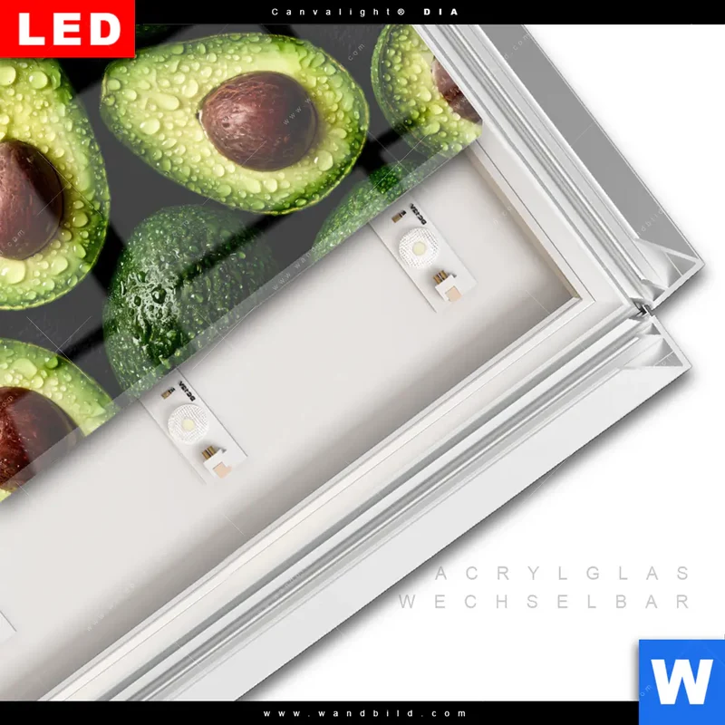 Leuchtbild Acrylglas Canvalight® DIA | Avocados mit Wassertropfen | Querformat