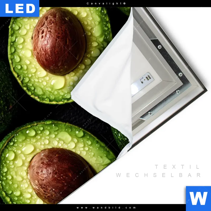 Canvalight® Leuchtbild | Avocados mit Wassertropfen | Quadrat
