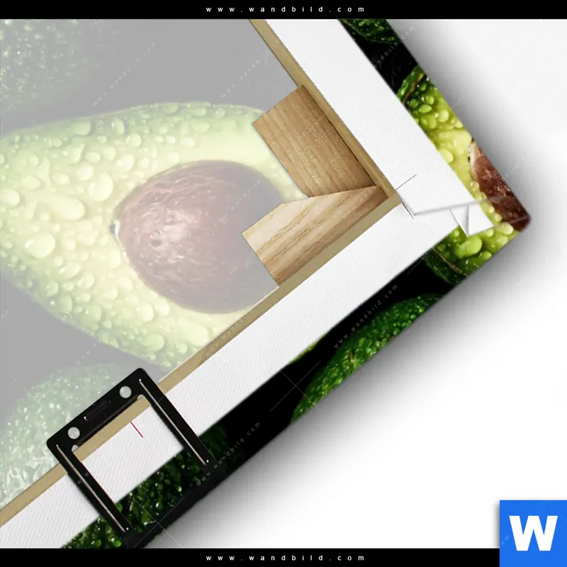 Leinwandbild | Avocados mit Wassertropfen | Querformat