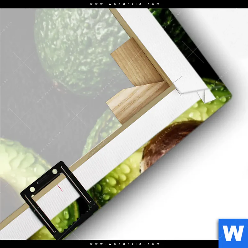 Leinwandbild | Avocados mit Wassertropfen | Panorama