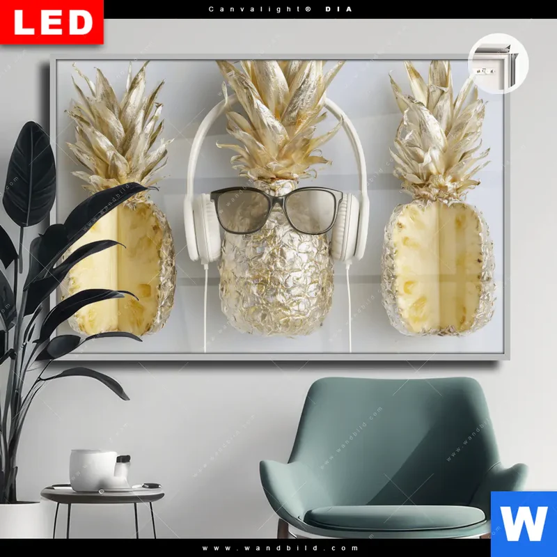 Leuchtbild Acrylglas Canvalight® DIA | Goldene Ananas mit Kopfhörern | Querformat