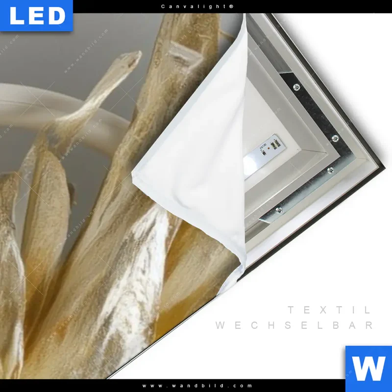 Canvalight® Leuchtbild | Goldene Ananas mit Kopfhörern | Schmal
