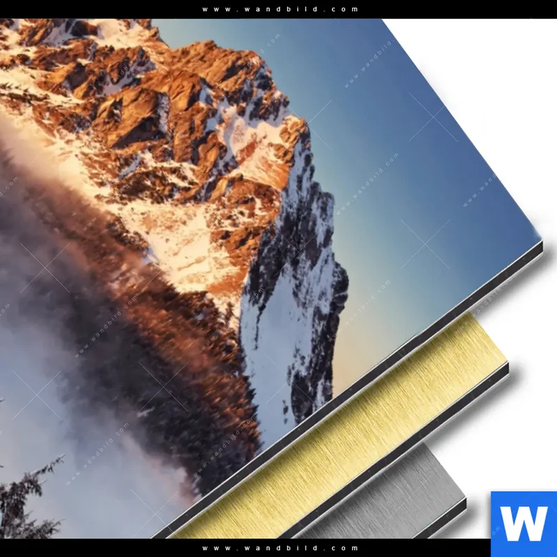 Aluminiumbild gebürstet | Gipfel über den Wolken | Hochformat