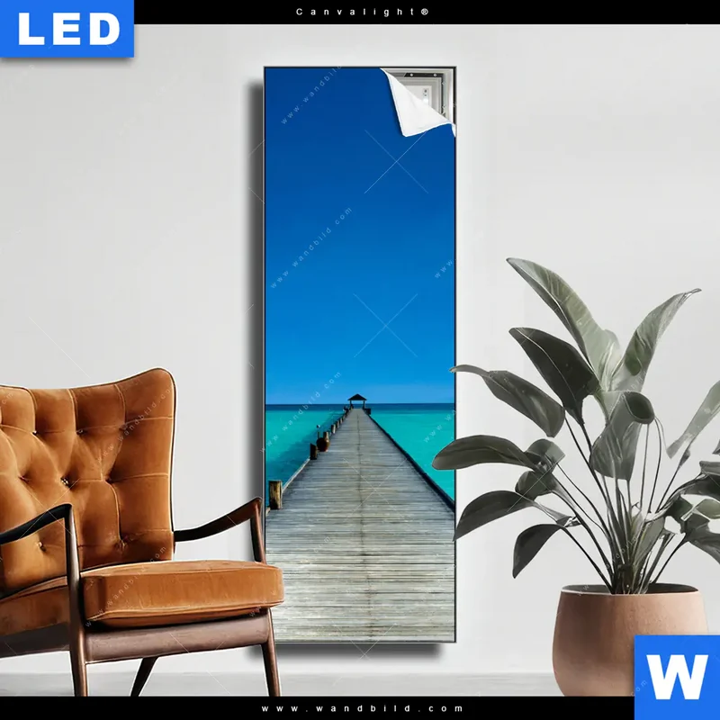 Canvalight® Leuchtbild | Steg ins endlose Blau | Schmal