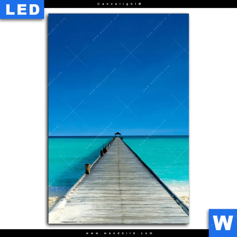 Canvalight® Leuchtbild | Steg ins endlose Blau | Hochformat