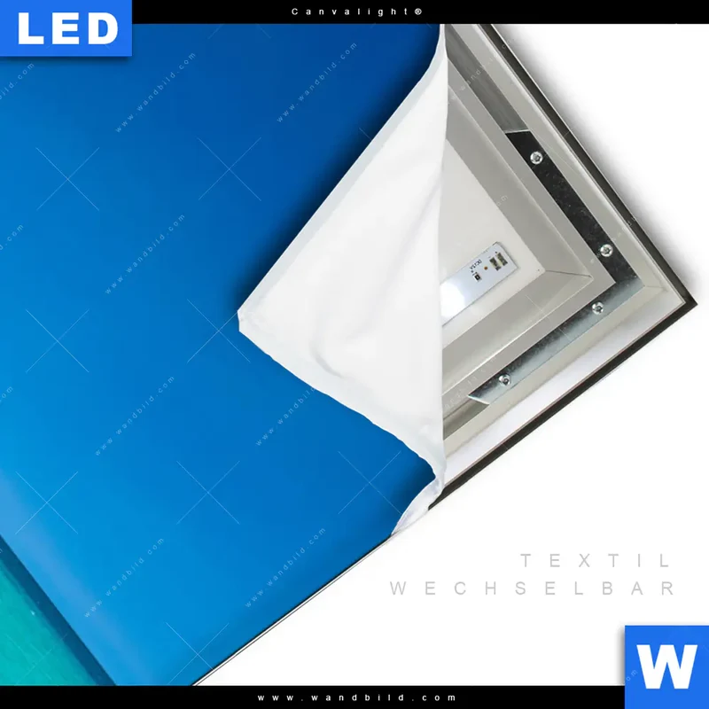 Canvalight® Leuchtbild | Steg ins endlose Blau | Hochformat