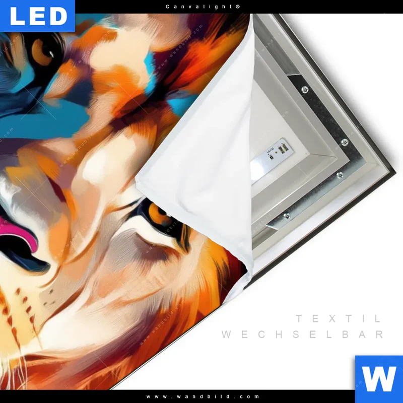 Canvalight® Leuchtbild | Der Löwe – Kraft in Farbe | Hochformat