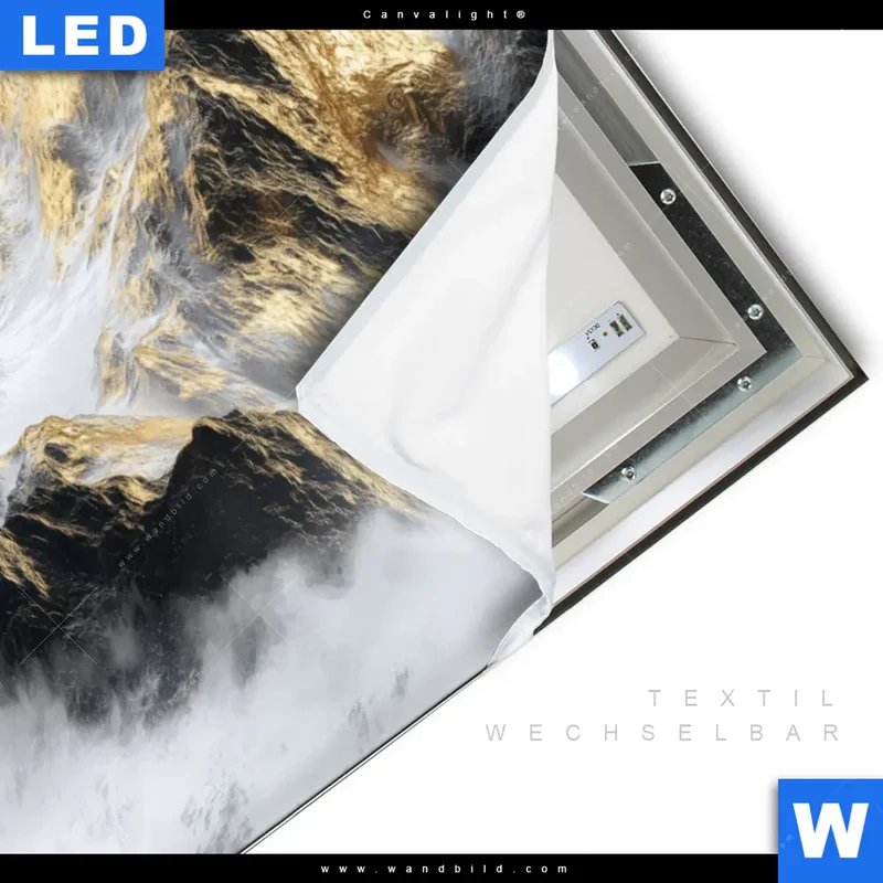 Canvalight® Leuchtbild | Stille der goldenen Berge | Querformat