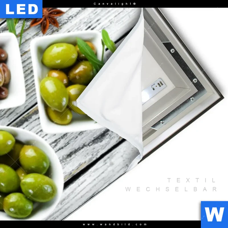 Canvalight® Leuchtbild | Mediterrane Olivenvielfalt | Panorama