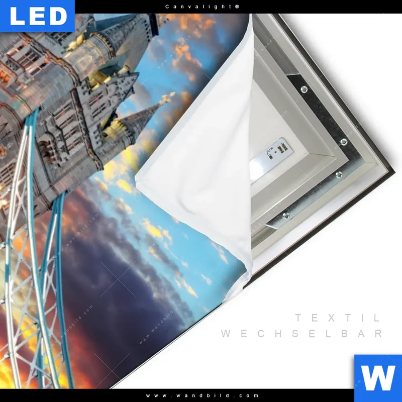 Canvalight® Leuchtbild | Tower Bridge im Abendglanz | Hochformat