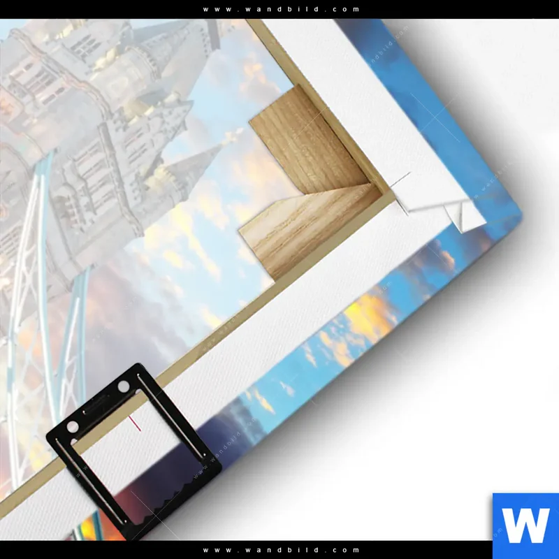 Leinwandbild | Tower Bridge im Abendglanz | Hochformat
