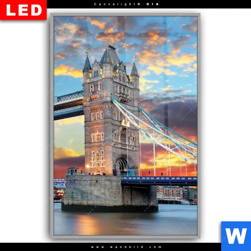 Leuchtbild Acrylglas Canvalight® DIA | Tower Bridge im Abendglanz | Hochformat