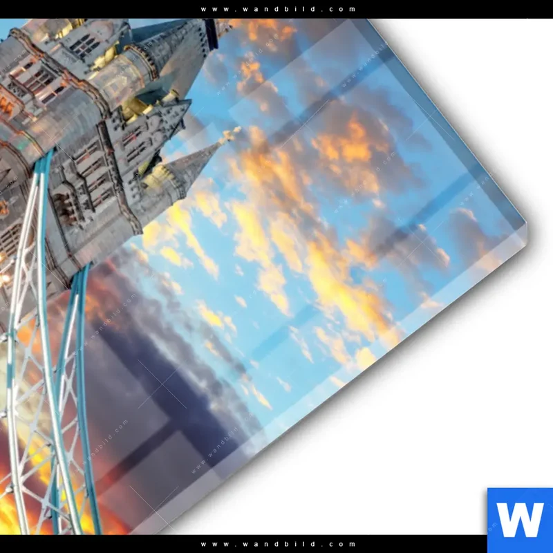 Acrylglasbild | Tower Bridge im Abendglanz | Hochformat