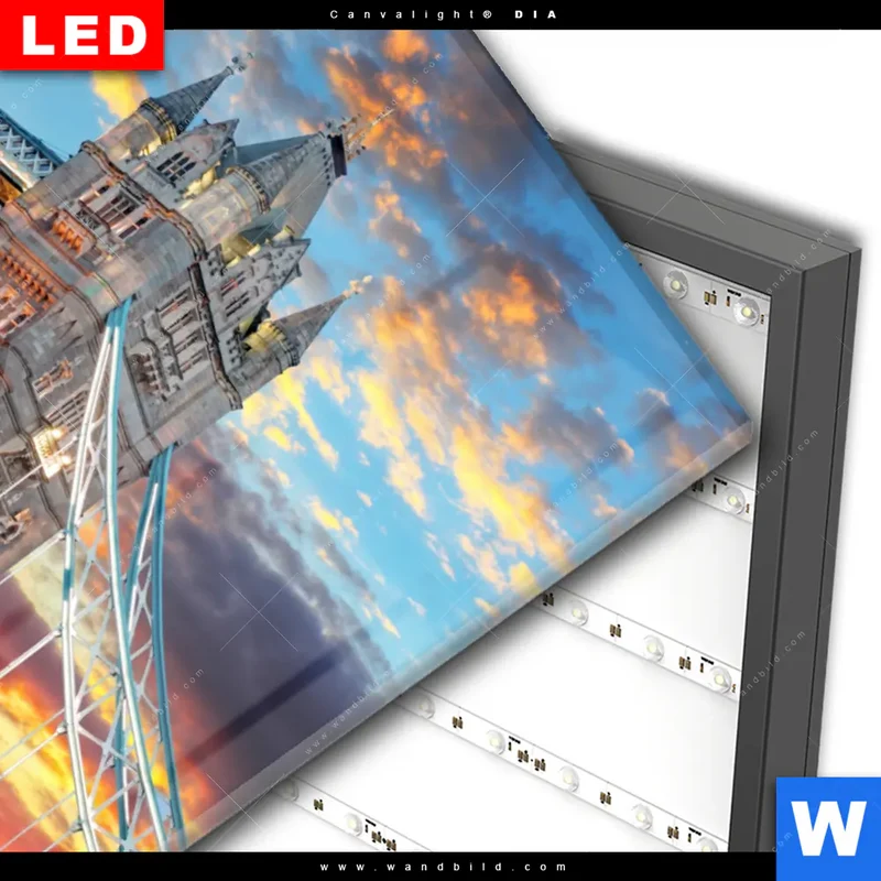 Wechselmotiv Acrylglas Canvalight® DIA | Tower Bridge im Abendglanz | Hochformat