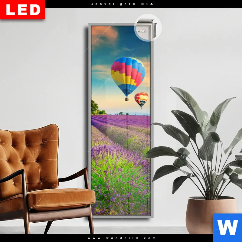 Leuchtbild Acrylglas Canvalight® DIA | Heißluftballons über violetten Feldern | Schmal