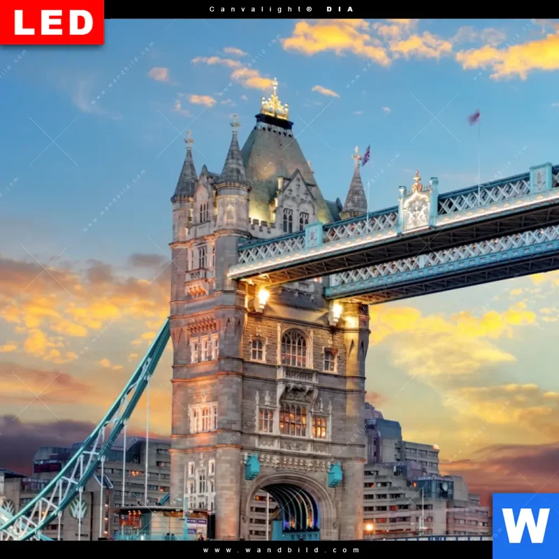 Wechselmotiv Acrylglas Canvalight® DIA | Tower Bridge im Abendglanz | Panorama