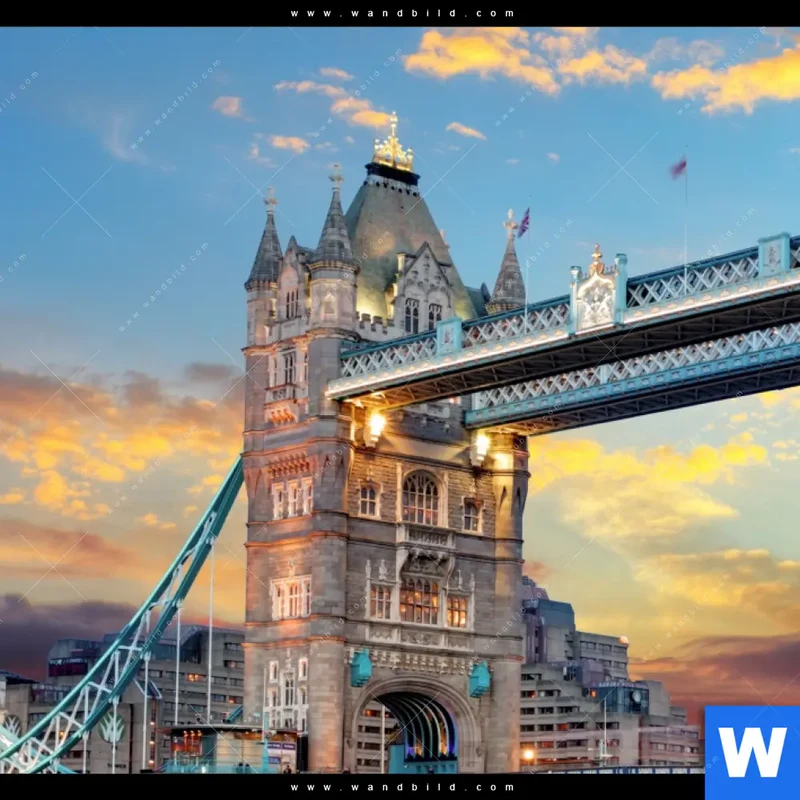 Aluminiumbild gebürstet | Tower Bridge im Abendglanz | Schmal
